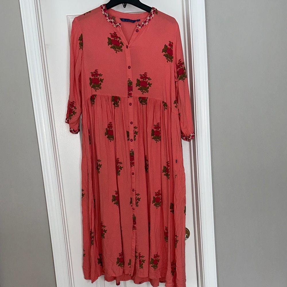 Avaasa dress